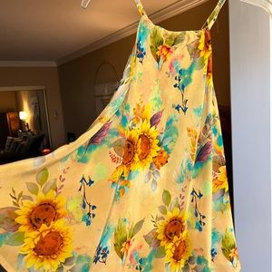 Beautiful sunflower print Tolani top